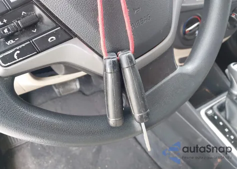 2018 Hyundai Accent Sel z USA, uszkodzony, nr VIN 3KPC24A38JE033974